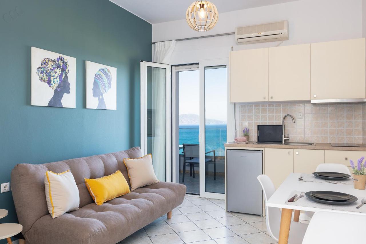 Pietra Di Mare Aparthotel Petres  ภายนอก รูปภาพ
